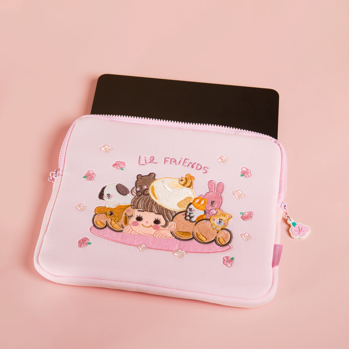 ipad pouch กระเป๋าใส่ไอแพด: FAHFAHS 2023: preview 2